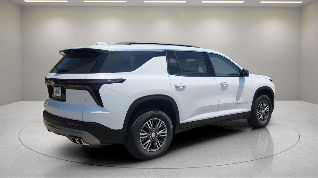 new 2026 Chevrolet Traverse car, priced at $43,000