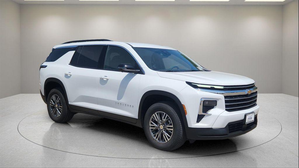 new 2026 Chevrolet Traverse car, priced at $43,000