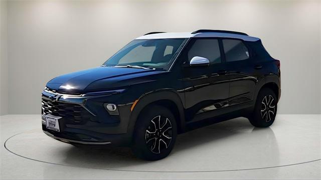 new 2025 Chevrolet TrailBlazer car, priced at $28,000