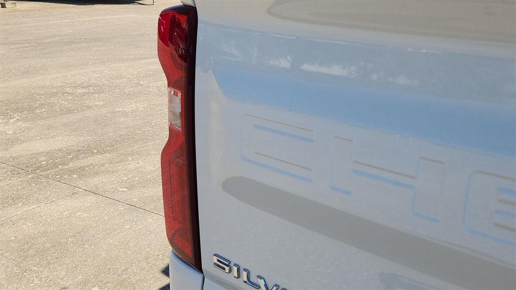 new 2026 Chevrolet Silverado 1500 car, priced at $40,250