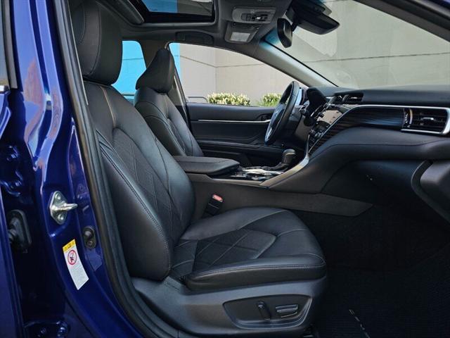 used 2018 Toyota Camry Hybrid car, priced at $34,900