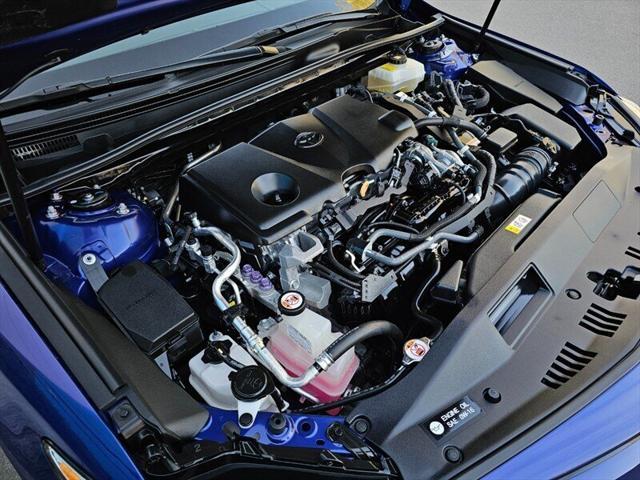 used 2018 Toyota Camry Hybrid car, priced at $34,900
