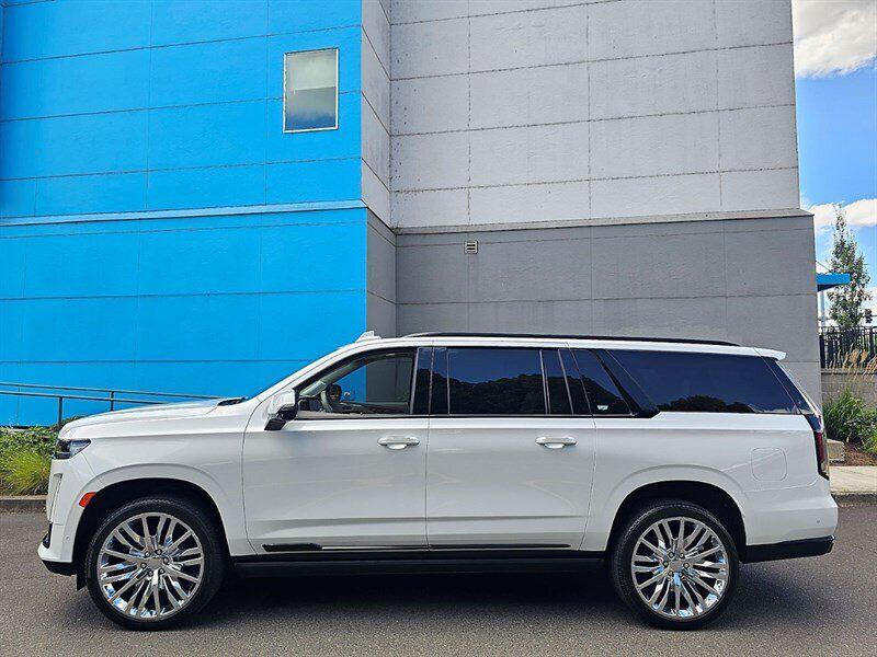 used 2023 Cadillac Escalade ESV car, priced at $95,900