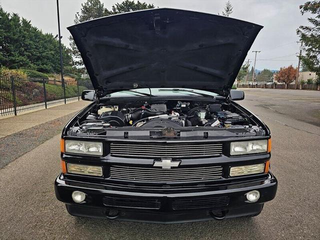 used 1998 Chevrolet Tahoe car, priced at $19,900