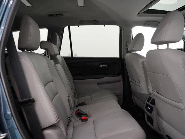 used 2022 Honda Pilot car, priced at $35,699