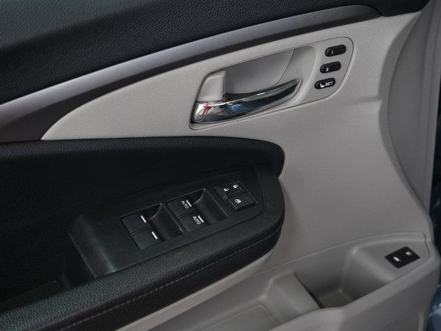 used 2022 Honda Pilot car, priced at $35,699