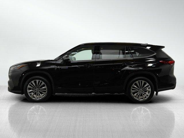 used 2021 Toyota Highlander Hybrid car, priced at $38,599