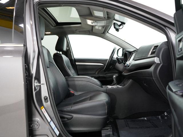 used 2016 Toyota Highlander car, priced at $19,399