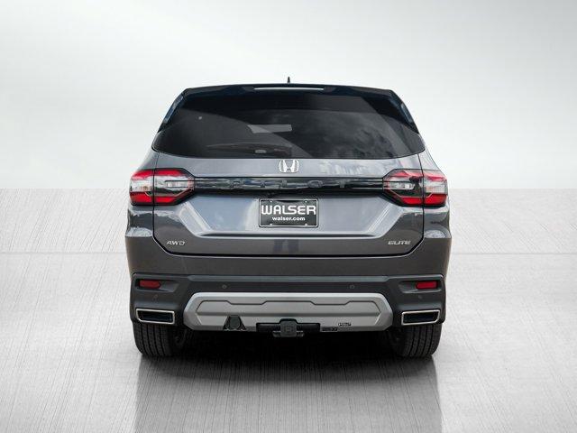 new 2025 Honda Pilot car, priced at $51,297