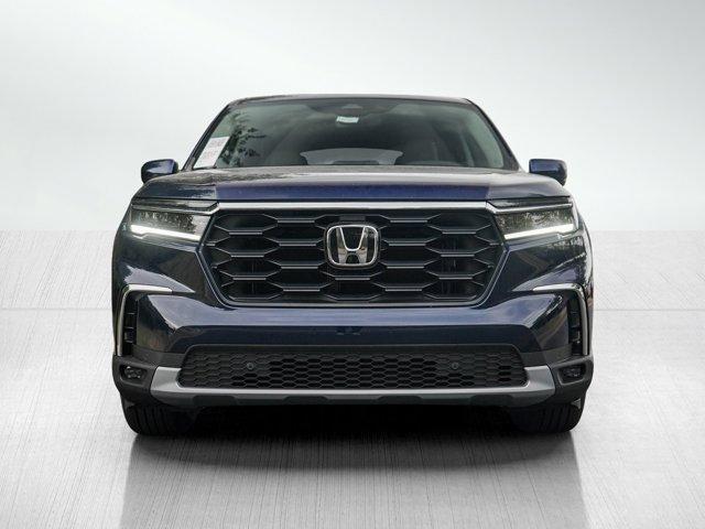 new 2025 Honda Pilot car, priced at $44,830