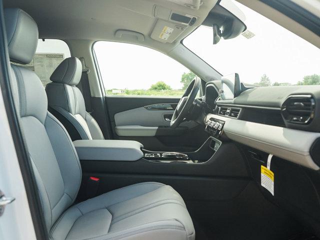 new 2025 Honda Pilot car, priced at $44,830