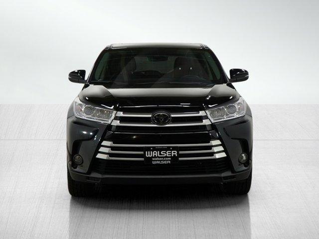 used 2018 Toyota Highlander car, priced at $24,899