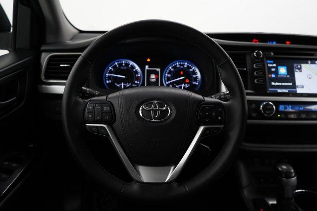 used 2018 Toyota Highlander car, priced at $24,899