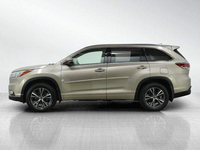 used 2016 Toyota Highlander car, priced at $17,799