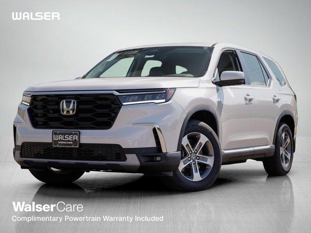 new 2025 Honda Pilot car, priced at $44,799