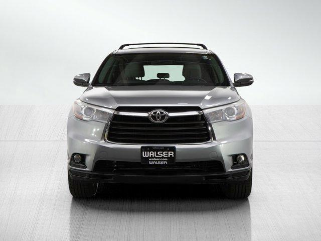 used 2015 Toyota Highlander car, priced at $17,199