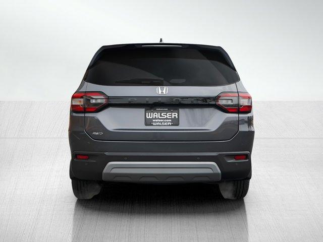 new 2025 Honda Pilot car, priced at $44,297