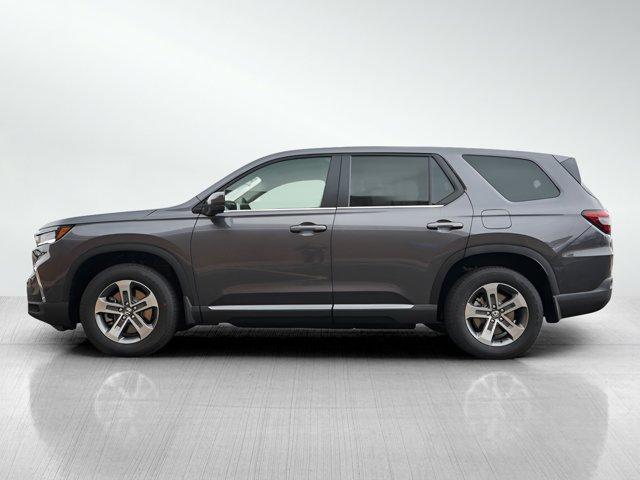 new 2025 Honda Pilot car, priced at $44,297