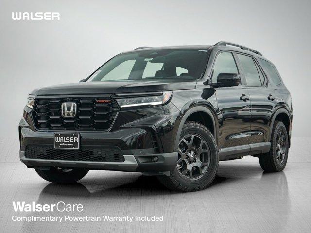 new 2025 Honda Pilot car, priced at $49,997