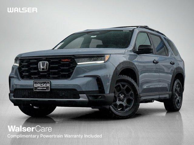 new 2025 Honda Pilot car, priced at $49,877