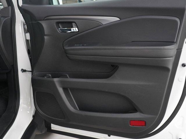 used 2022 Honda Pilot car, priced at $33,599