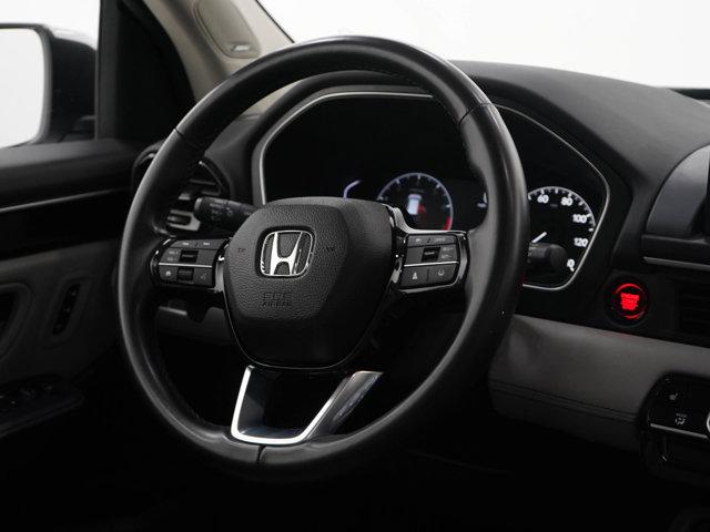 used 2023 Honda Pilot car, priced at $41,998