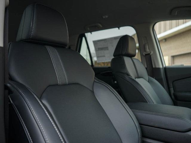 new 2025 Honda Pilot car, priced at $45,242