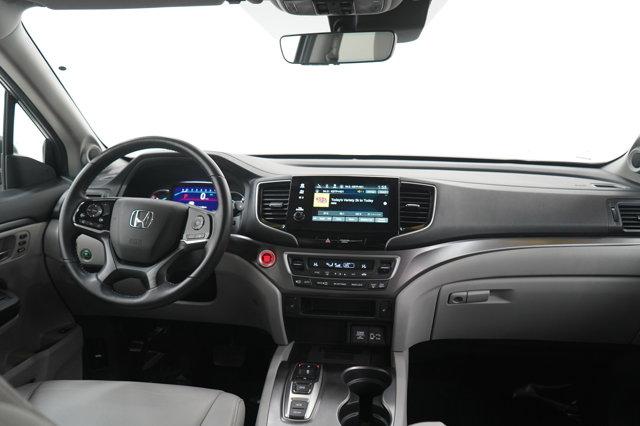 used 2022 Honda Pilot car, priced at $32,998