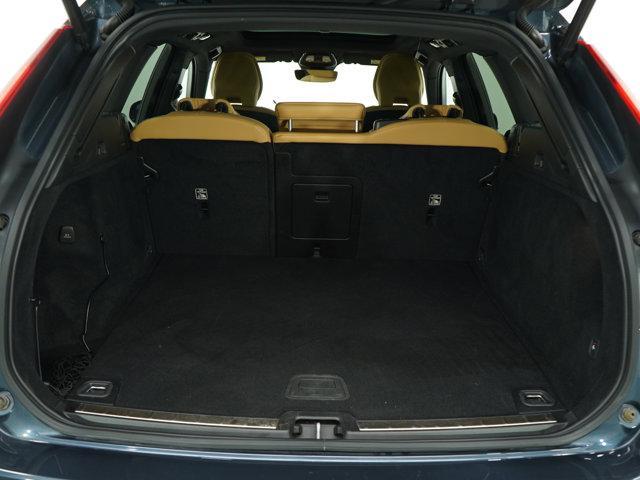 used 2022 Volvo XC60 car, priced at $38,998