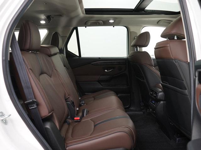 used 2024 Honda Pilot car, priced at $43,998