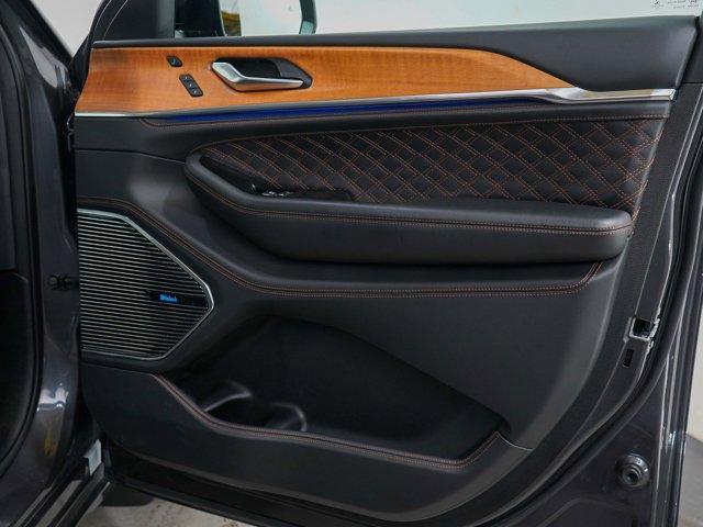 used 2022 Jeep Grand Cherokee car, priced at $37,998