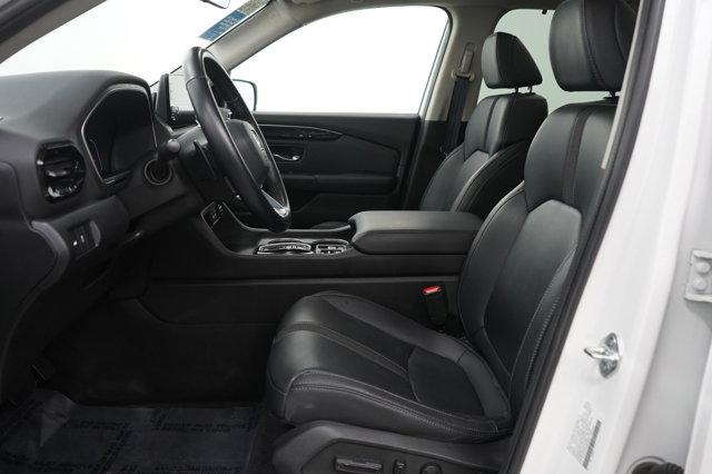 used 2023 Honda Pilot car, priced at $41,998