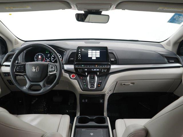used 2025 Honda Odyssey car, priced at $37,998