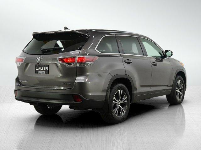 used 2016 Toyota Highlander car, priced at $20,399
