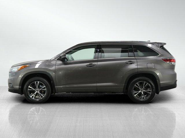 used 2016 Toyota Highlander car, priced at $20,399