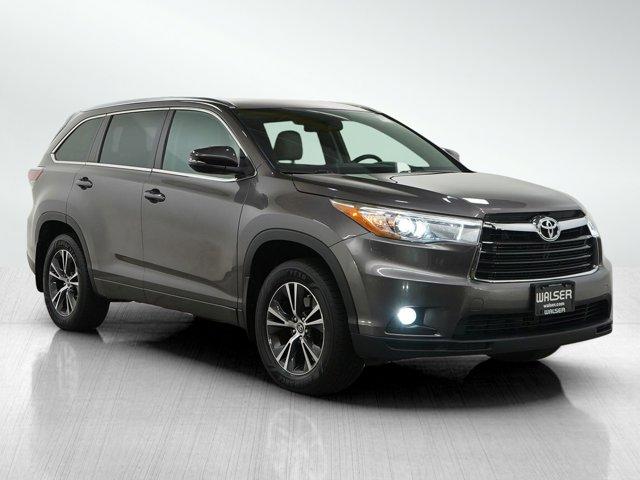 used 2016 Toyota Highlander car, priced at $20,399