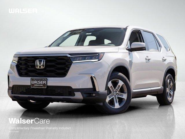 new 2025 Honda Pilot car, priced at $47,199