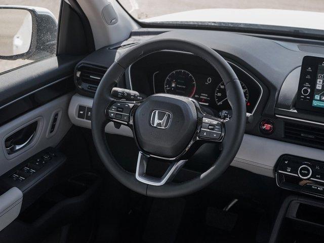 new 2025 Honda Pilot car, priced at $48,997