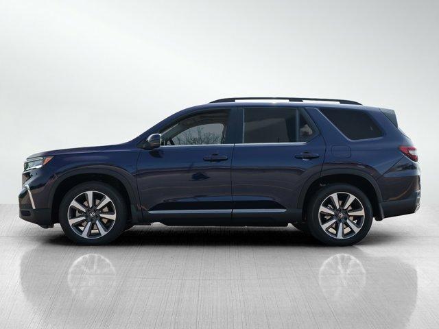 new 2025 Honda Pilot car, priced at $48,997