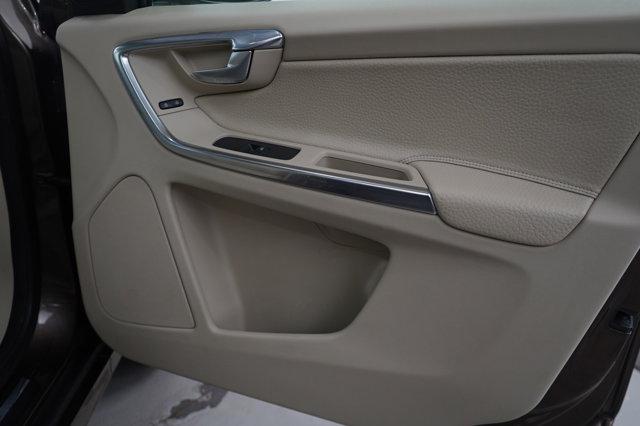 used 2014 Volvo XC60 car, priced at $7,299
