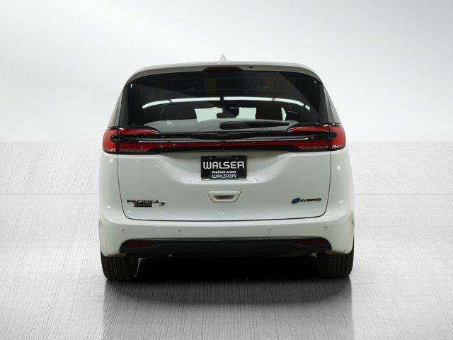 used 2022 Chrysler Pacifica Hybrid car, priced at $31,799