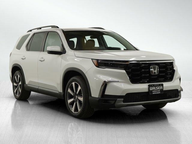 used 2023 Honda Pilot car, priced at $42,998