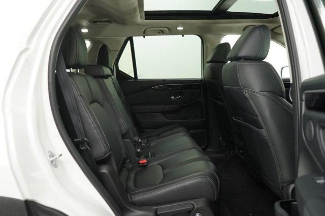 used 2023 Honda Pilot car, priced at $42,998