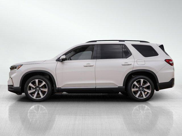 new 2025 Honda Pilot car, priced at $49,600