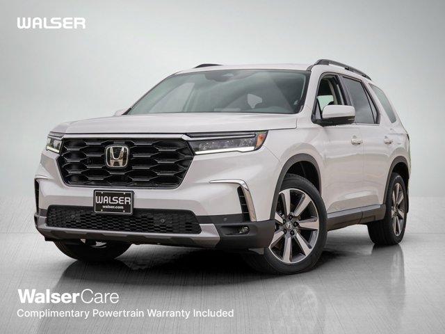 new 2025 Honda Pilot car, priced at $49,600