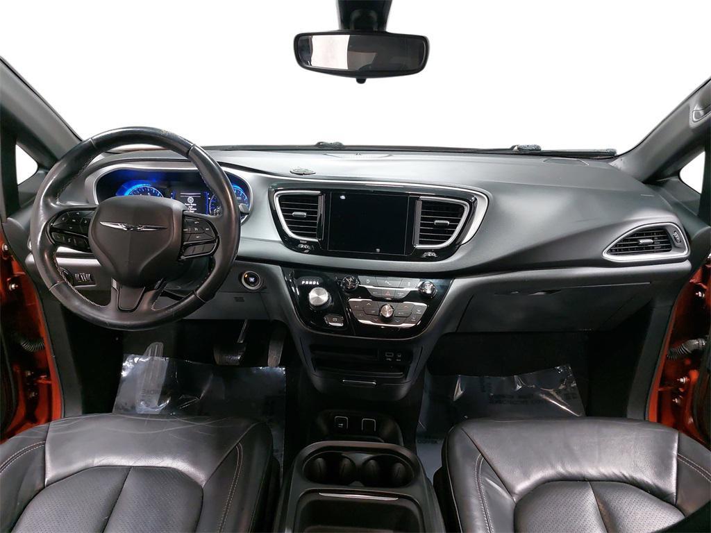 used 2018 Chrysler Pacifica car, priced at $11,200