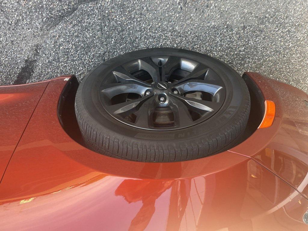 used 2018 Chrysler Pacifica car, priced at $11,400