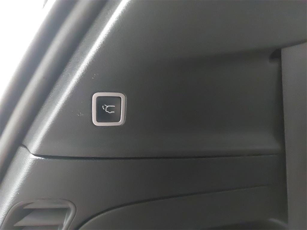 used 2018 Chrysler Pacifica car, priced at $11,200