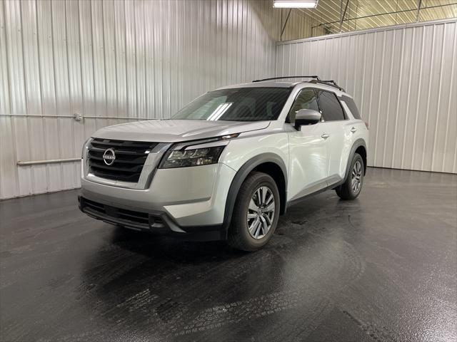 new 2024 Nissan Pathfinder car, priced at $40,337