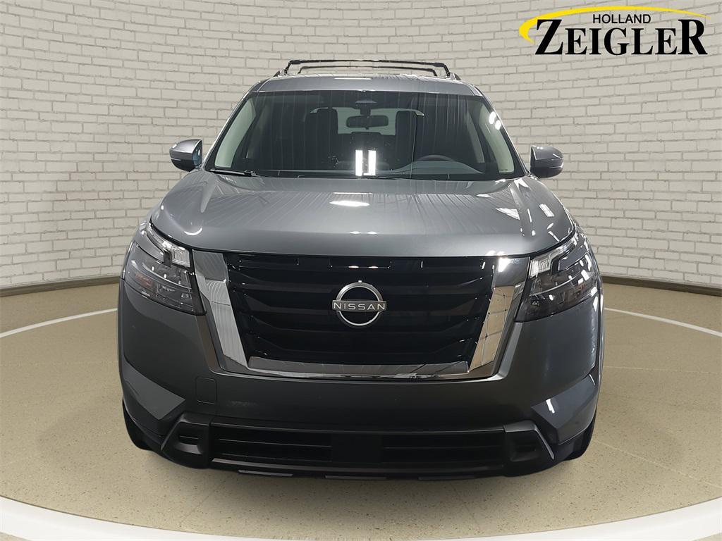 new 2025 Nissan Pathfinder car, priced at $41,671